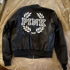 Victoria secret black and white  jacket worn once
Like new Size